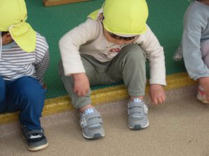 右？左？どっち？？【2歳児　うさぎ組】